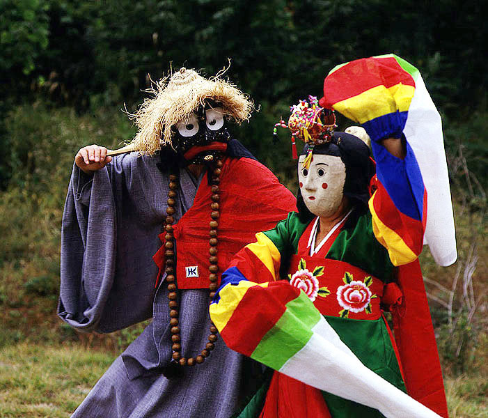 국가무형문화재 봉산탈춤의 제 4과장 노승춤
