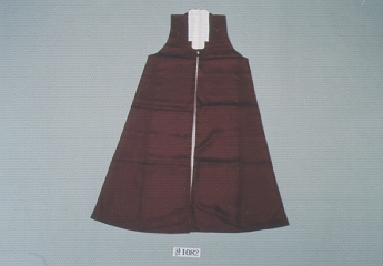 군복으로 착용된 전복