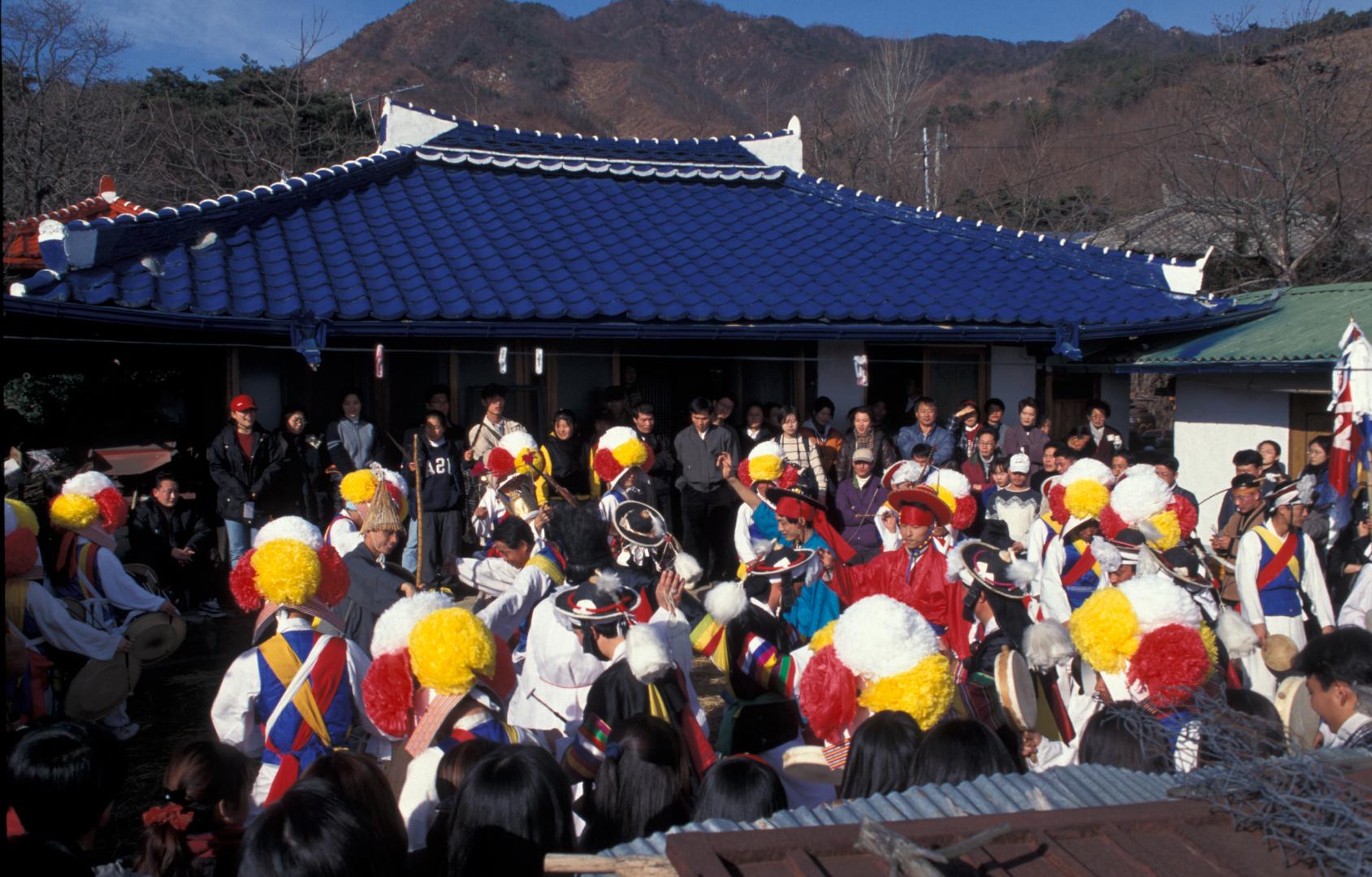 국립무형유산원, 판굿 호허굿_임실필봉농악, 1999