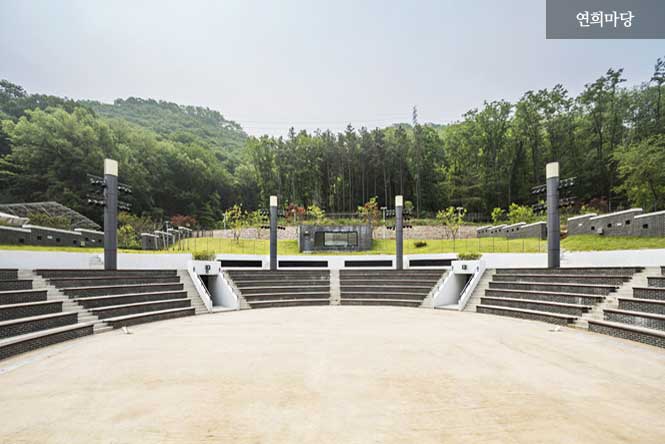 연희풍류극장 스테이지에서 본 좌석 사진